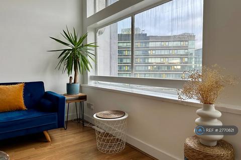 2 bedroom flat to rent, City Heights, Salford, M3