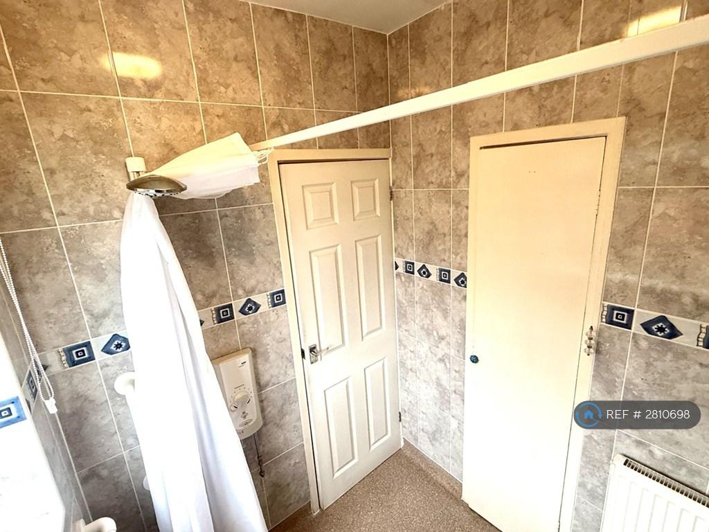 Toilet Photo 1