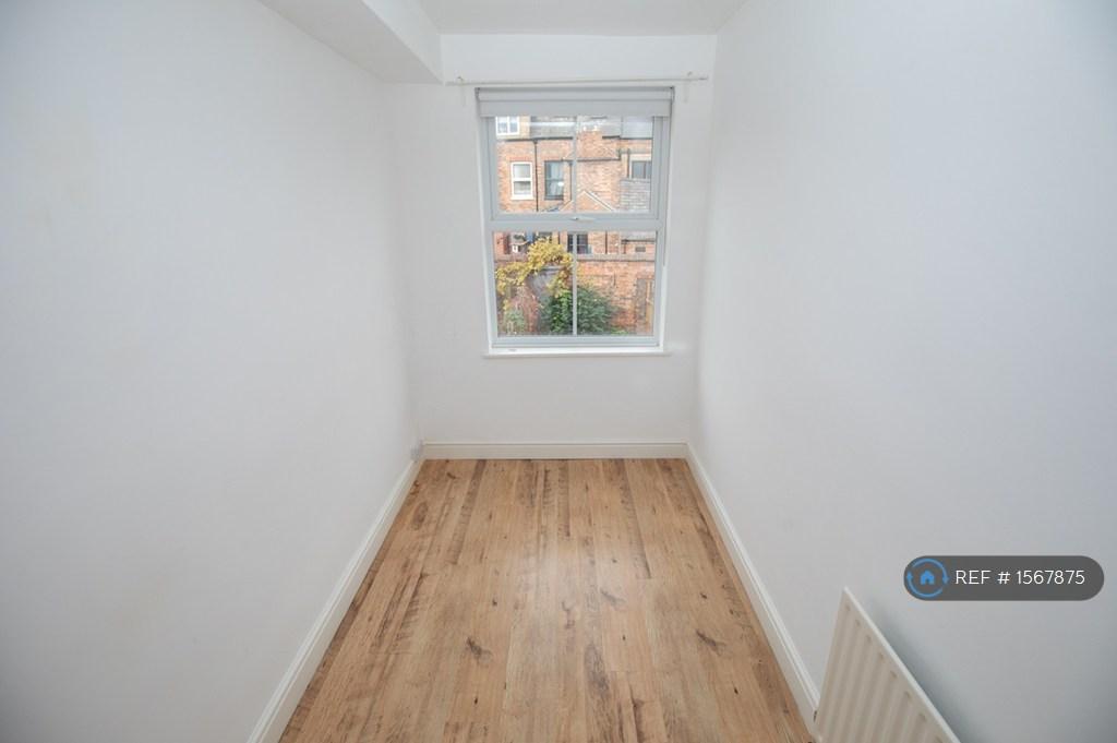 Single Bedroom 1st Floor