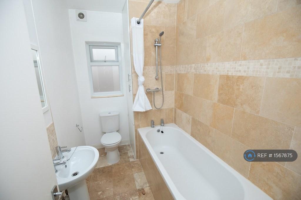 Bathroom 1st Floor