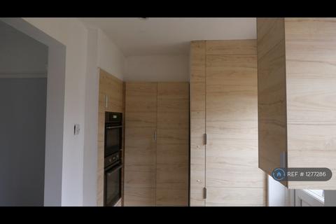 undefined, Hornbeam Grove, London, E4