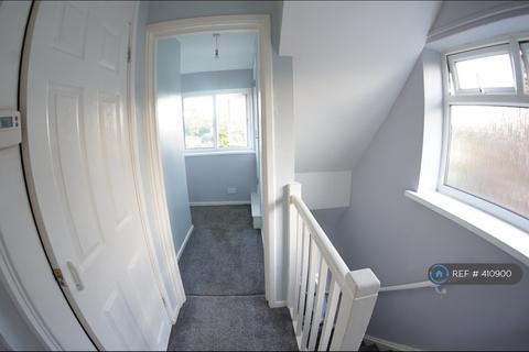 undefined, Latchmere Drive, Leeds, LS16