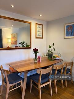 2 bedroom maisonette to rent, Longfellow Way, London, SE1