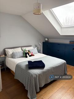 2 bedroom maisonette to rent, Longfellow Way, London, SE1