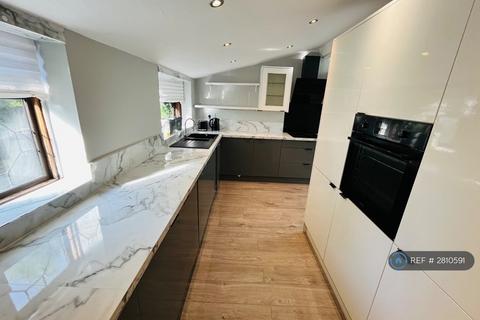 1 bedroom in a house share to rent, Lippits Hill, Langdon Hills, Basildon, SS16