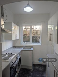 2 bedroom terraced house to rent, Oriel Road, Birkenhead, CH42