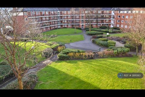 2 bedroom flat to rent, Redmires Court, Salford, M5