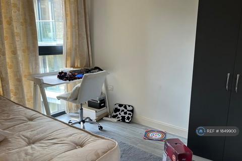 2 bedroom flat to rent, Southside, Birmingham, B5