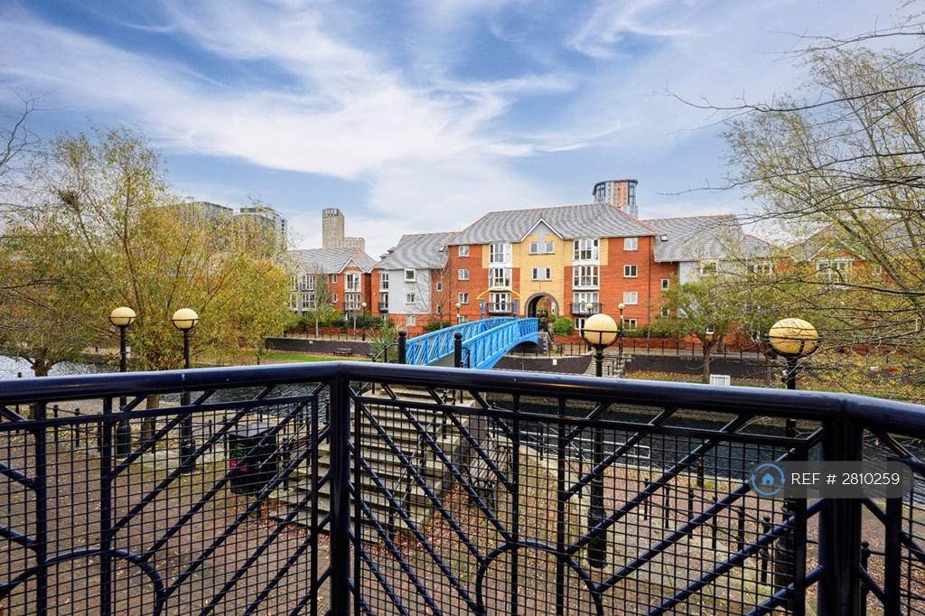 Balcony Overlooking Mariner Canal 3