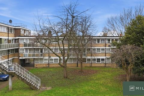 3 bedroom apartment to rent, Willesden Lane, London NW2