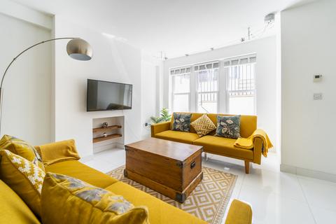 5 bedroom terraced house to rent, Rathcoole Gardens, Crouch End