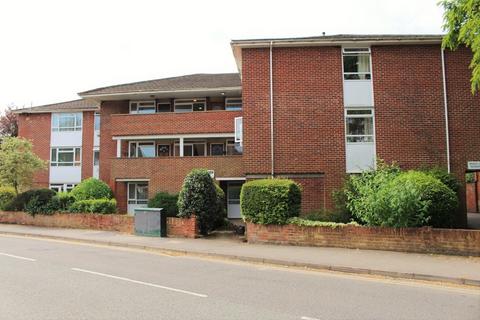 2 bedroom apartment for sale, Grainford Court, Crescent Road, Wokingham