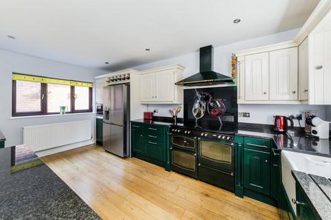 4 bedroom detached house for sale, Whittle Road, Thame, OX9