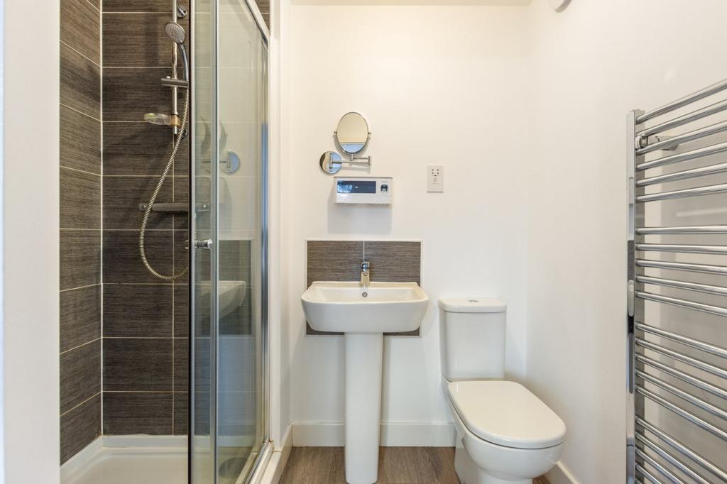 Ensuite
