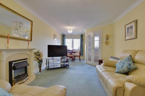 2 bedroom flat for sale, Cooper Court, Spital Road, Maldon