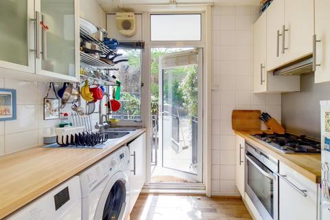 2 bedroom apartment to rent, Denmark Road, London SE5