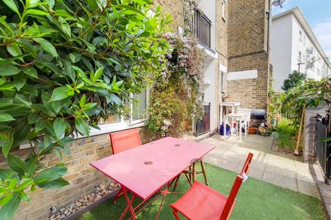 2 bedroom apartment to rent, Denmark Road, London SE5