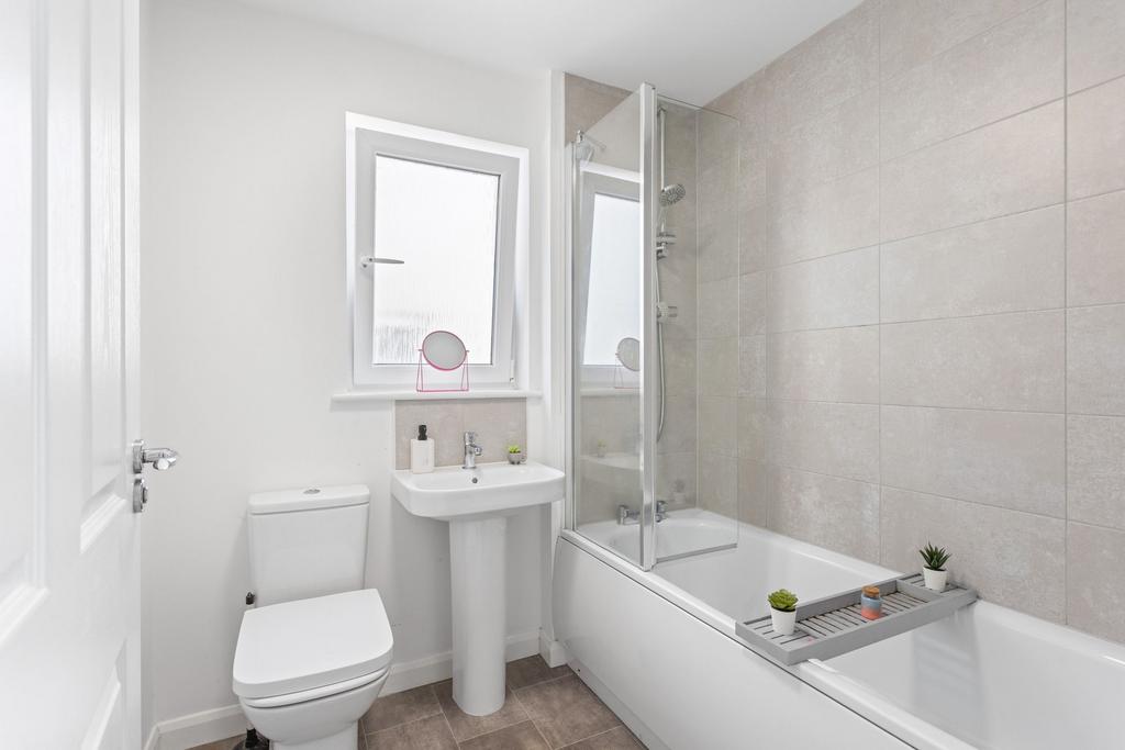 Main Bathroom