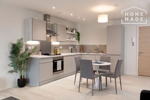 1 bedroom apartment to rent, The Trilogy, M15