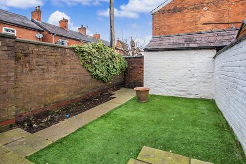 2 bedroom end of terrace house for sale, Middlewich Road, Northwich