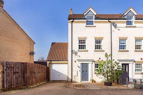 Alexander Chase, Ely, CB6