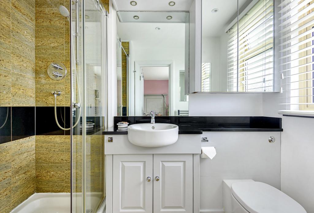 En Suite Shower Room
