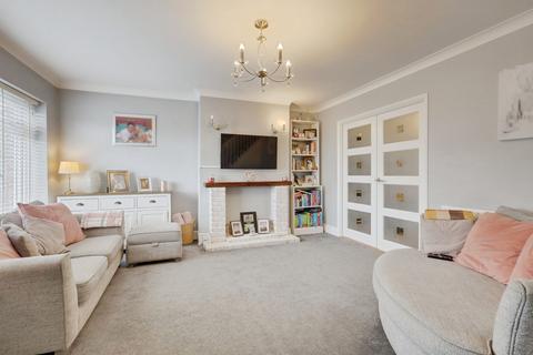 4 bedroom semi-detached house for sale, Leighton Road, Benfleet, SS7