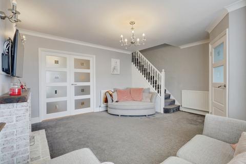 4 bedroom semi-detached house for sale, Leighton Road, Benfleet, SS7