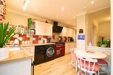 3 bedroom semi-detached house for sale, Shortlands Lane, Pelsall