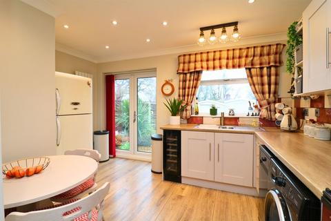 3 bedroom semi-detached house for sale, Shortlands Lane, Pelsall
