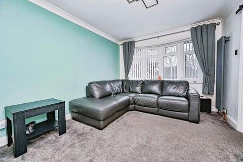 undefined, Pennine Avenue, Luton, Bedfordshire, LU3