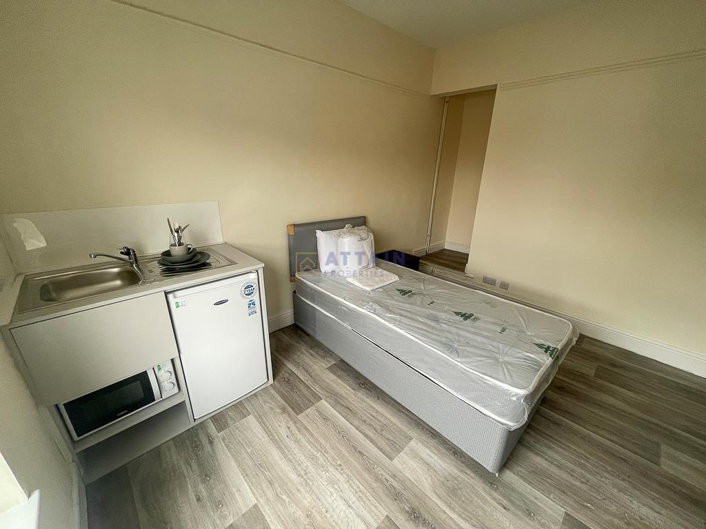 Bedroom Side.jpg