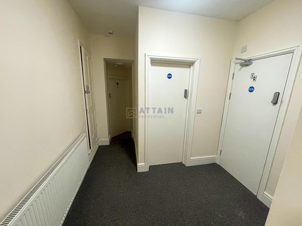 Hall to off-suite.jpg