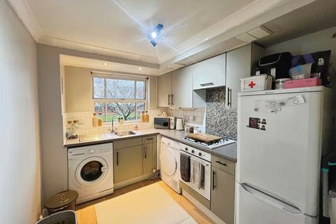 undefined, Royal Court Drive, Heaton