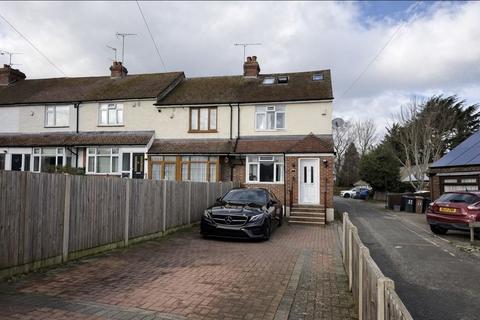 4 bedroom end of terrace house for sale, Filmer Road, Luton