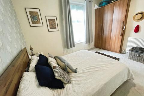 2 bedroom terraced house for sale, Horne Street, Bury