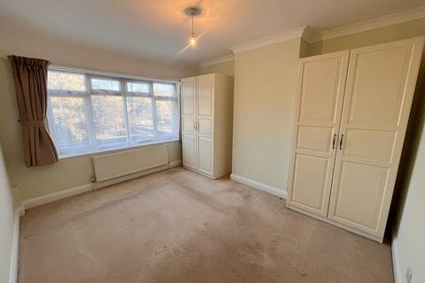 undefined, Middleton Avenue, Greenford