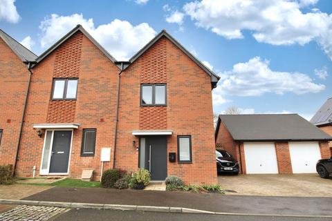 2 bedroom end of terrace house for sale - Brunel Way, Fareham PO15