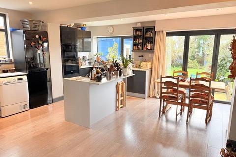 3 bedroom detached house for sale, Windsor Crescent, Frome