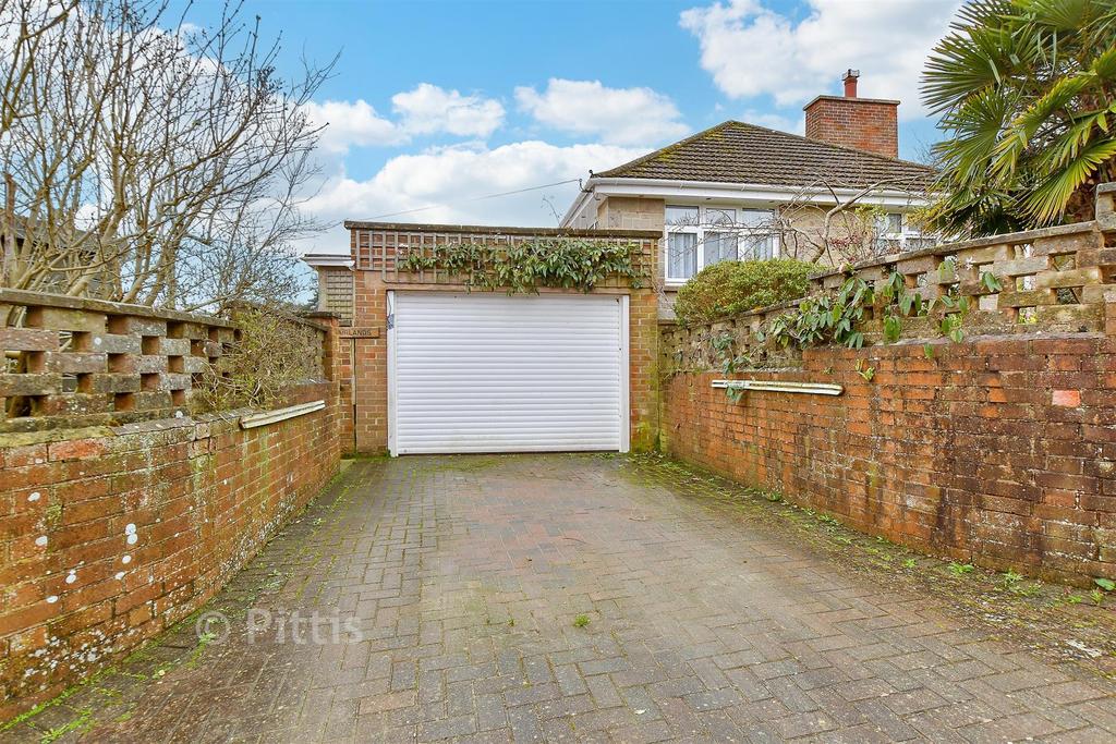 Driveway/Parking