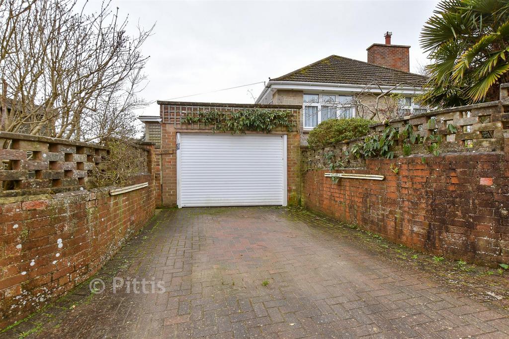 Driveway/Parking