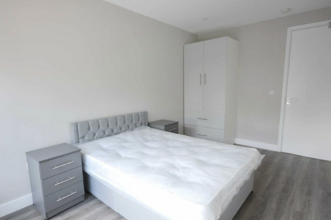 1 bedroom apartment to rent, Queens Road, London NW4