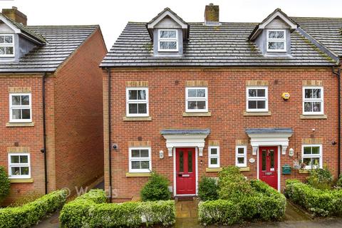 3 bedroom end of terrace house for sale, Queen Elizabeth Square, Maidstone ME15