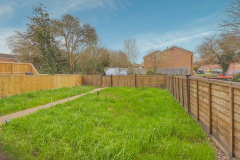 undefined, 29 Kenwyn Close, Taunton