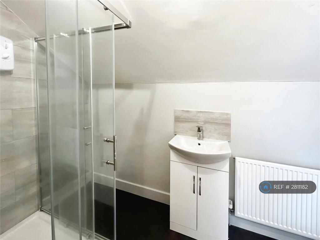 Ensuite Bathroom