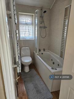 3 bedroom end of terrace house to rent, Detuyll Street, Scunthorpe, DN15