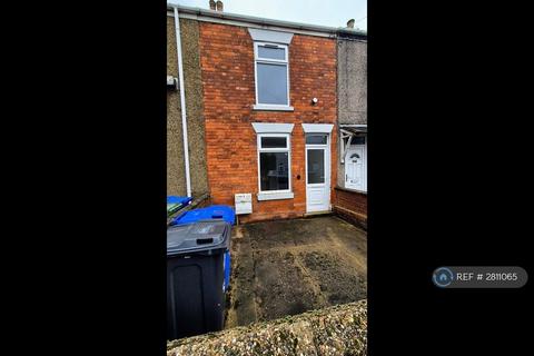 2 bedroom terraced house to rent, Macaulay St, Grimsby, DN31