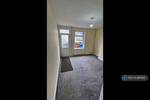 2 bedroom terraced house to rent, Macaulay St, Grimsby, DN31