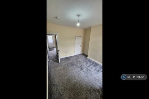 2 bedroom terraced house to rent, Macaulay St, Grimsby, DN31
