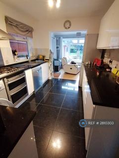 1 bedroom in a house share to rent, Fairleas, Sittingbourne, ME10